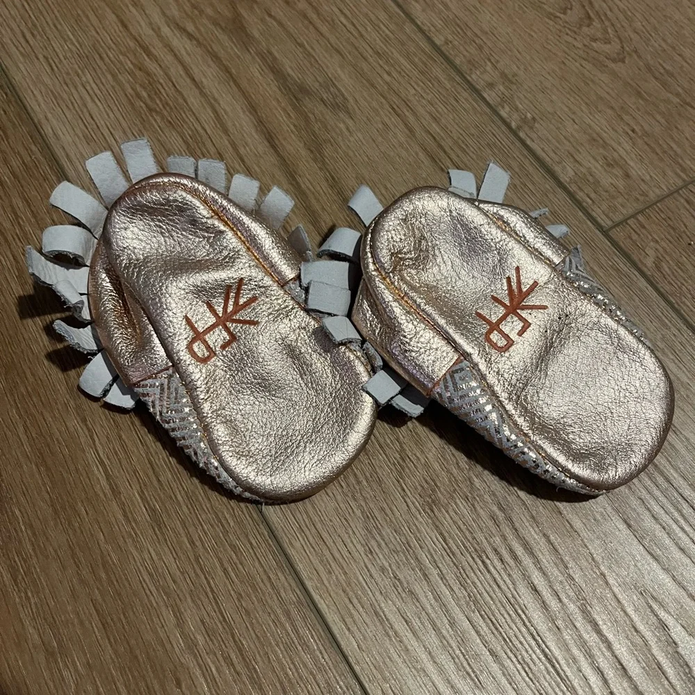 Freshly Picked Moccasins Size 4
